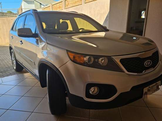 KIA-SORENTO-2.4 16V GASOLINA EX AUTOMÁTICO KIA-SORENTO-2011