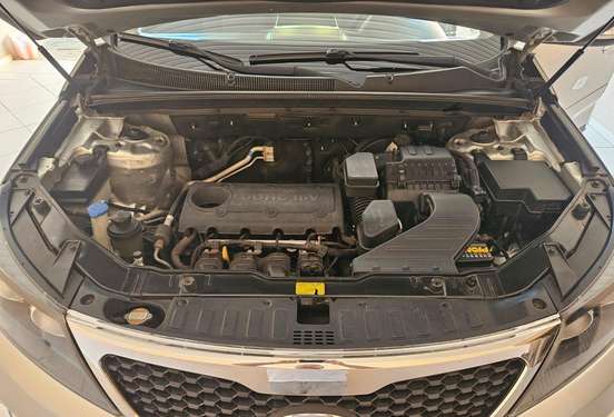 KIA-SORENTO-2011