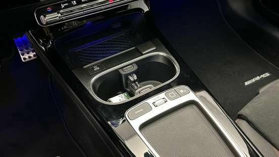MERCEDES-BENZ-CLA 35 AMG-2025