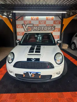 MINI COOPER 1.6 S JOHN COOPER WORKS 16V TURBO GASOLINA 2P AUTOMATICO