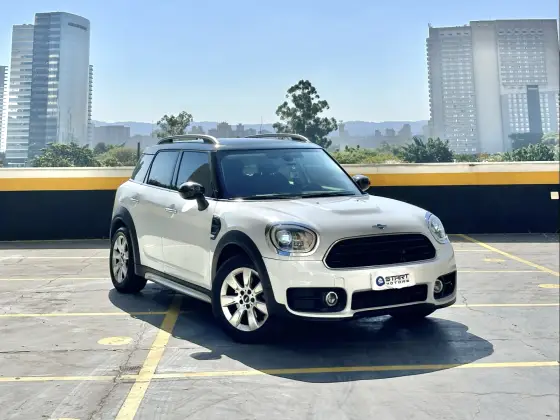 MINI COUNTRYMAN 1.5 12V TWINPOWER TURBO GASOLINA COOPER TOP STEPTRONIC