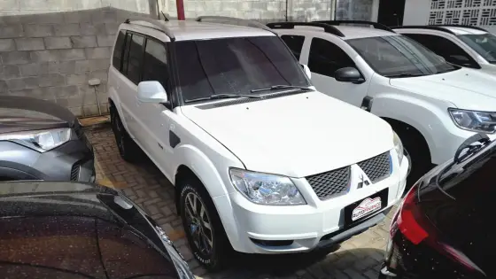 MITSUBISHI PAJERO TR4 2.0 4X2 16V 140CV FLEX 4P AUTOMÁTICO
