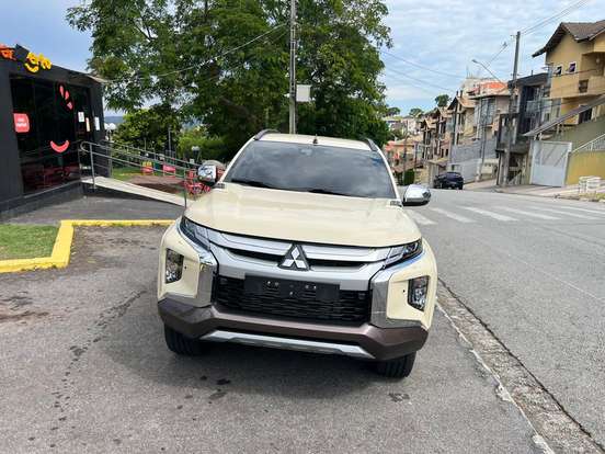 MITSUBISHI-L200 TRITON-2024