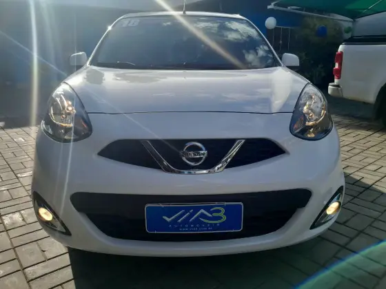 NISSAN MARCH 1.6 SL 16V FLEXSTART 4P XTRONIC NISSAN MARCH 1.6 SL 16V FLEXSTART 4P XTRONIC