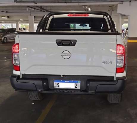 NISSAN-FRONTIER-2024