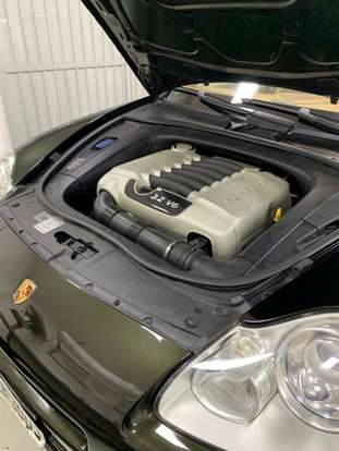 PORSCHE-CAYENNE-2006