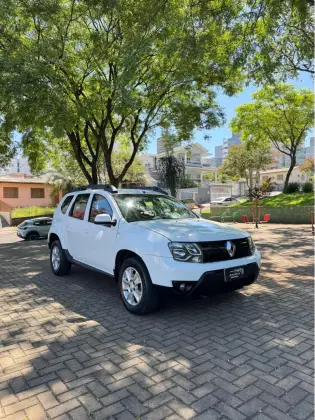 RENAULT DUSTER 2.0 DYNAMIQUE 4X2 16V FLEX 4P AUTOMÁTICO