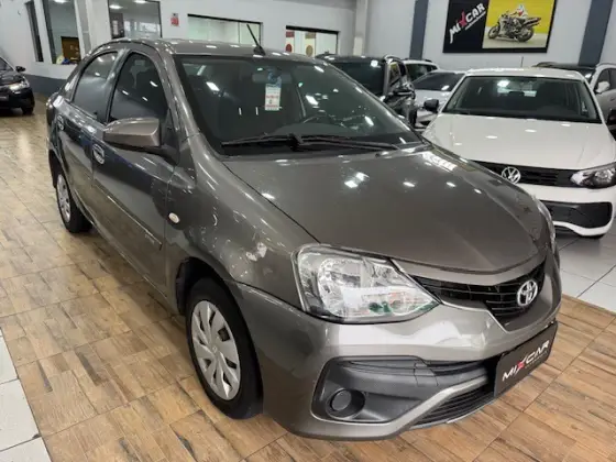 TOYOTA ETIOS 1.5 XS SEDAN 16V FLEX 4P AUTOMÁTICO