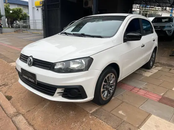 VOLKSWAGEN GOL 1.6 MSI TOTALFLEX TRENDLINE 4P MANUAL VOLKSWAGEN GOL 1.6 MSI TOTALFLEX TRENDLINE 4P MANUAL