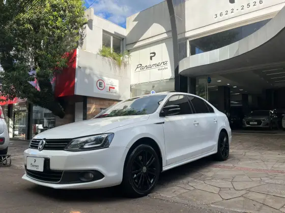 VOLKSWAGEN JETTA 2.0 TSI HIGHLINE 211CV GASOLINA 4P TIPTRONIC VOLKSWAGEN JETTA 2.0 TSI HIGHLINE 211CV GASOLINA 4P TIPTRONIC