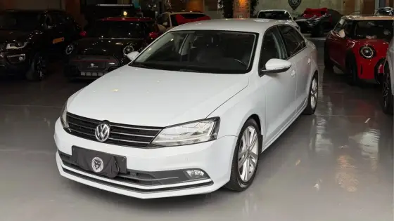 VOLKSWAGEN JETTA 2.0 TSI HIGHLINE 211CV GASOLINA 4P TIPTRONIC