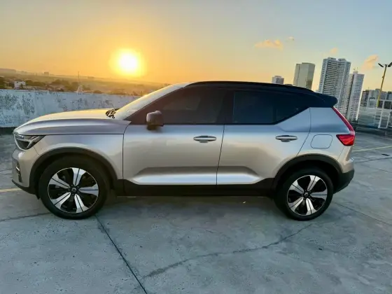 VOLVO XC40 P6 RECHARGE ELECTRIC PLUS