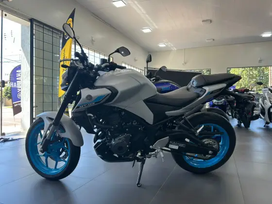 YAMAHA MT-03 CONNECTED ABS 