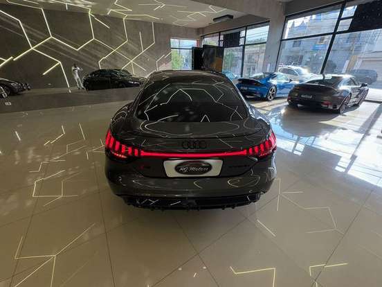 AUDI-RS E-TRON GT-2022