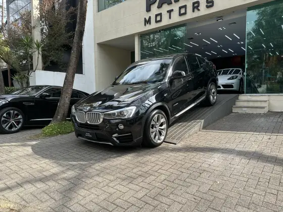 BMW X4 2.0 28I X LINE 4X4 16V TURBO GASOLINA 4P AUTOMÁTICO BMW X4 2.0 28I X LINE 4X4 16V TURBO GASOLINA 4P AUTOMÁTICO