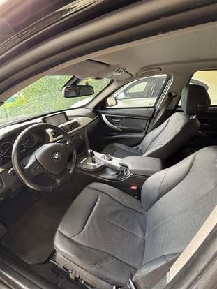 BMW-320i-2013