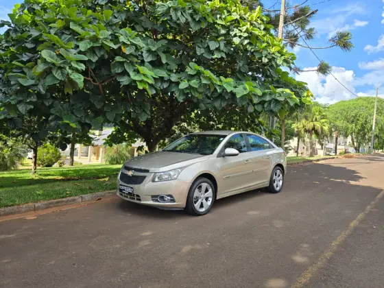 CHEVROLET CRUZE 1.8 LT 16V FLEX 4P AUTOMÁTICO CHEVROLET CRUZE 1.8 LT 16V FLEX 4P AUTOMÁTICO