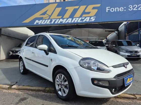 FIAT PUNTO 1.4 ATTRACTIVE 8V FLEX 4P MANUAL FIAT PUNTO 1.4 ATTRACTIVE 8V FLEX 4P MANUAL