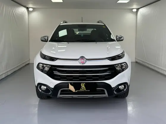 FIAT TORO 2.0 16V TURBO DIESEL RANCH 4WD AT9