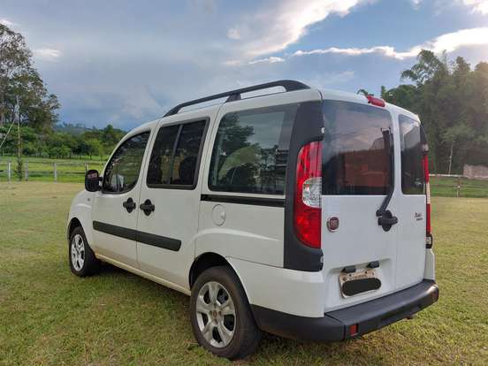 FIAT-DOBLÒ-1.8 MPI ESSENCE 16V FLEX 4P MANUAL FIAT-DOBLÒ-2015