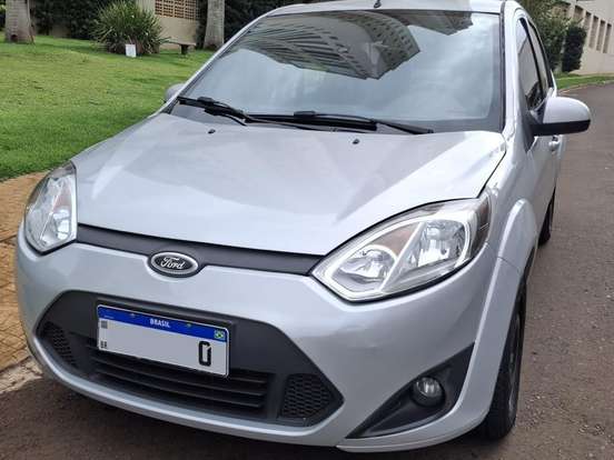 FORD-FIESTA-1.6 ROCAM SE PLUS 8V FLEX 4P MANUAL FORD-FIESTA-2013