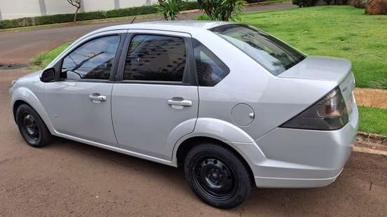 FORD-FIESTA-2013