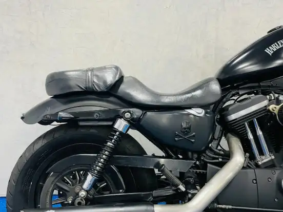 HARLEY-DAVIDSON-SPORTSTER IRON 883 HARLEY-DAVIDSON-SPORTSTER IRON 883-2015