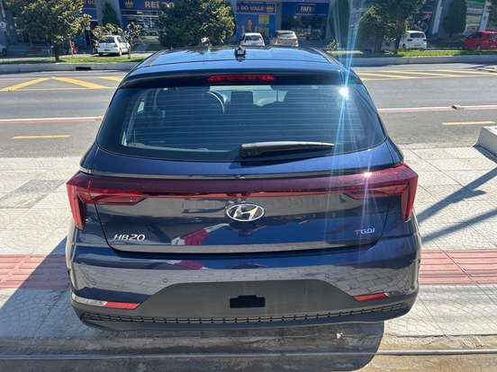 HYUNDAI-HB20-2025