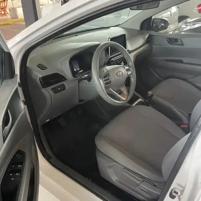 HYUNDAI-HB20S-2023