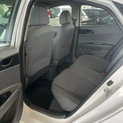 HYUNDAI-HB20S-2023