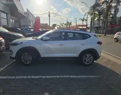 HYUNDAI TUCSON 1.6 16V T-GDI GASOLINA GLS ECOSHIFT HYUNDAI TUCSON 1.6 16V T-GDI GASOLINA GLS ECOSHIFT