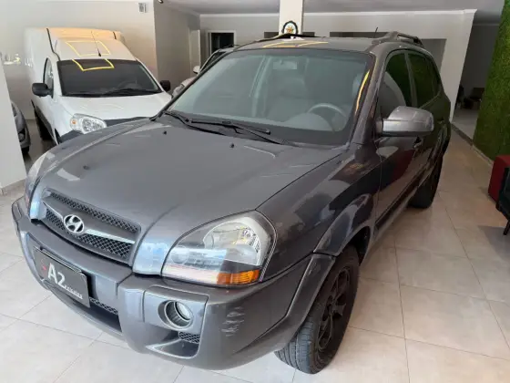HYUNDAI TUCSON 2.0 MPFI GLS 16V 143CV 2WD FLEX 4P AUTOMÁTICO HYUNDAI TUCSON 2.0 MPFI GLS 16V 143CV 2WD FLEX 4P AUTOMÁTICO