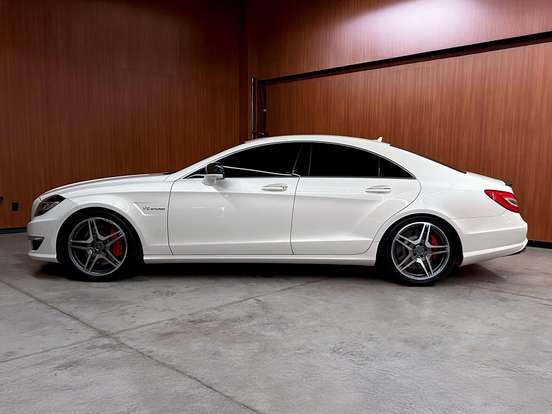 MERCEDES-BENZ-CLS 63 AMG-5.5 V8 TURBO GASOLINA 4P AUTOMÁTICO MERCEDES-BENZ-CLS 63 AMG-2011