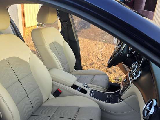 MERCEDES-BENZ-GLA 200-1.6 CGI FLEX STYLE 7G-DCT MERCEDES-BENZ-GLA 200-2018