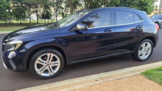 MERCEDES-BENZ-GLA 200-2018