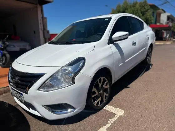 NISSAN VERSA 1.6 16V FLEX SL 4P MANUAL NISSAN VERSA 1.6 16V FLEX SL 4P MANUAL