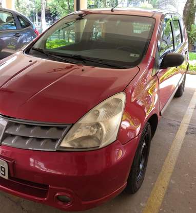NISSAN-LIVINA-2011