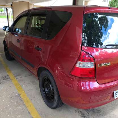 NISSAN-LIVINA-2011