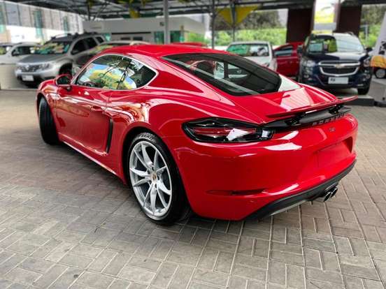 PORSCHE-718-2023