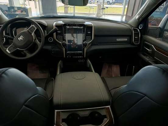 RAM-2500-6.7 I6 TURBO DIESEL LARAMIE CD 4X4 AUTOMÁTICO RAM-2500-2025