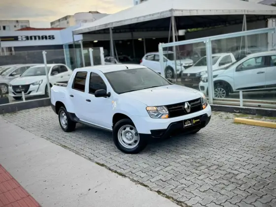 RENAULT DUSTER OROCH 1.6 16V SCE FLEX EXPRESS MANUAL RENAULT DUSTER OROCH 1.6 16V SCE FLEX EXPRESS MANUAL