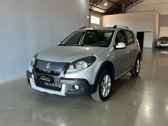 RENAULT SANDERO 1.6 STEPWAY 8V FLEX 4P MANUAL RENAULT SANDERO 1.6 STEPWAY 8V FLEX 4P MANUAL