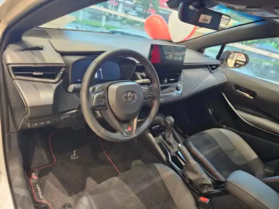 TOYOTA-COROLLA-2026