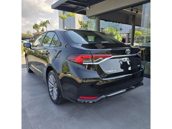 TOYOTA-COROLLA-2025