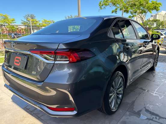 TOYOTA-COROLLA-2025