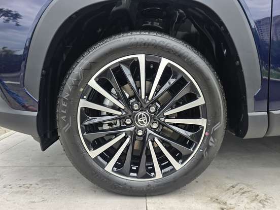 TOYOTA-COROLLA CROSS-2025