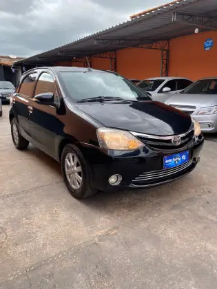 TOYOTA ETIOS 1.5 XLS 16V FLEX 4P MANUAL TOYOTA ETIOS 1.5 XLS 16V FLEX 4P MANUAL