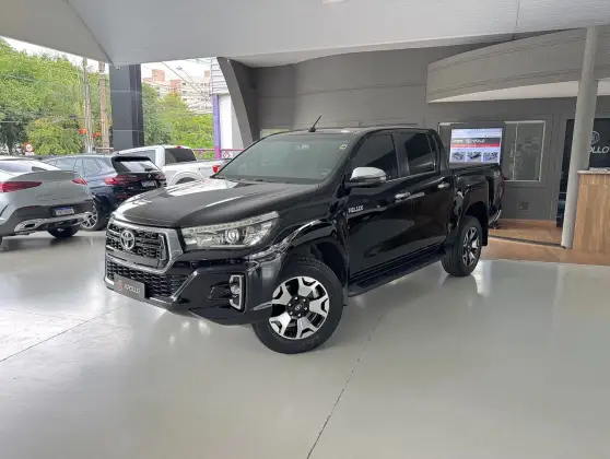 TOYOTA HILUX 2.8 SRX 4X4 CD 16V DIESEL 4P AUTOMÁTICO