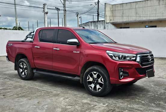 TOYOTA-HILUX-2019
