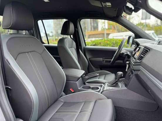 VOLKSWAGEN-AMAROK-3.0 V6 TDI DIESEL BARRETOS 70 ANOS CD 4MOTION AUTOMÁTICO VOLKSWAGEN-AMAROK-2025